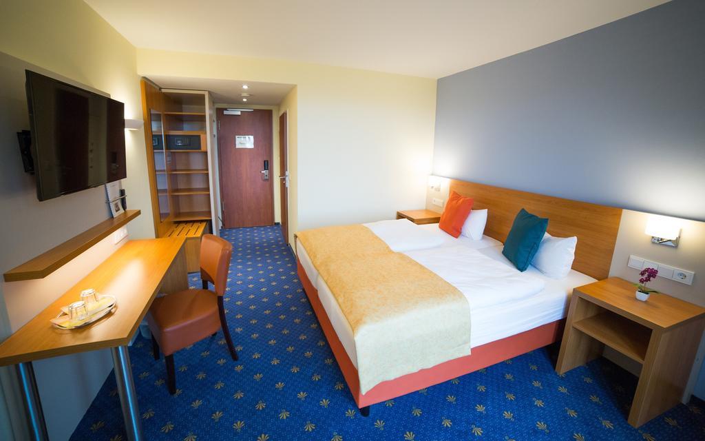 Berghotel Tambach Luaran gambar